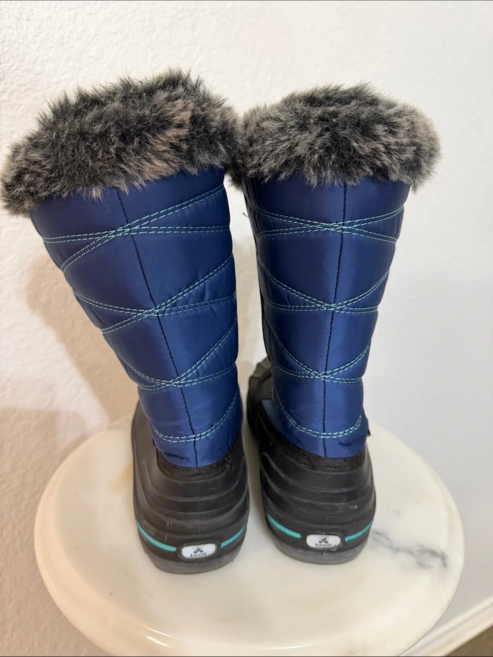 Kamik Unisex Winter Navy Boots Black Shell & Turq. Laces Size 7 men 8.5-9 women
